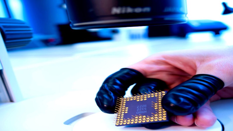 Degolding and retinning processes on leadless SMD packaged devices