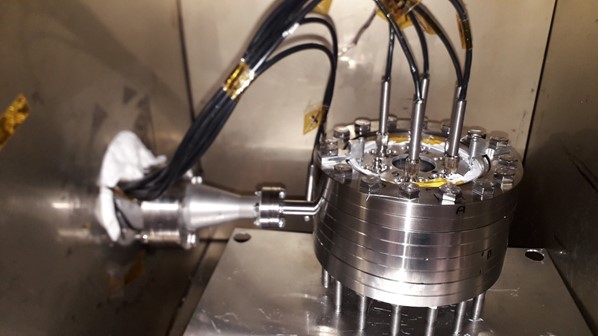 Vacuum-pot-inside-climatic-chamber-ready-for-Thermal-Vacuum-Cycling-test